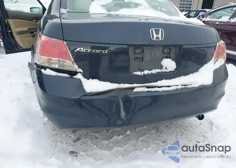 2010 Honda Accord 2.4 Lx z USA, uszkodzony, nr VIN 1HGCP2F37AA025092